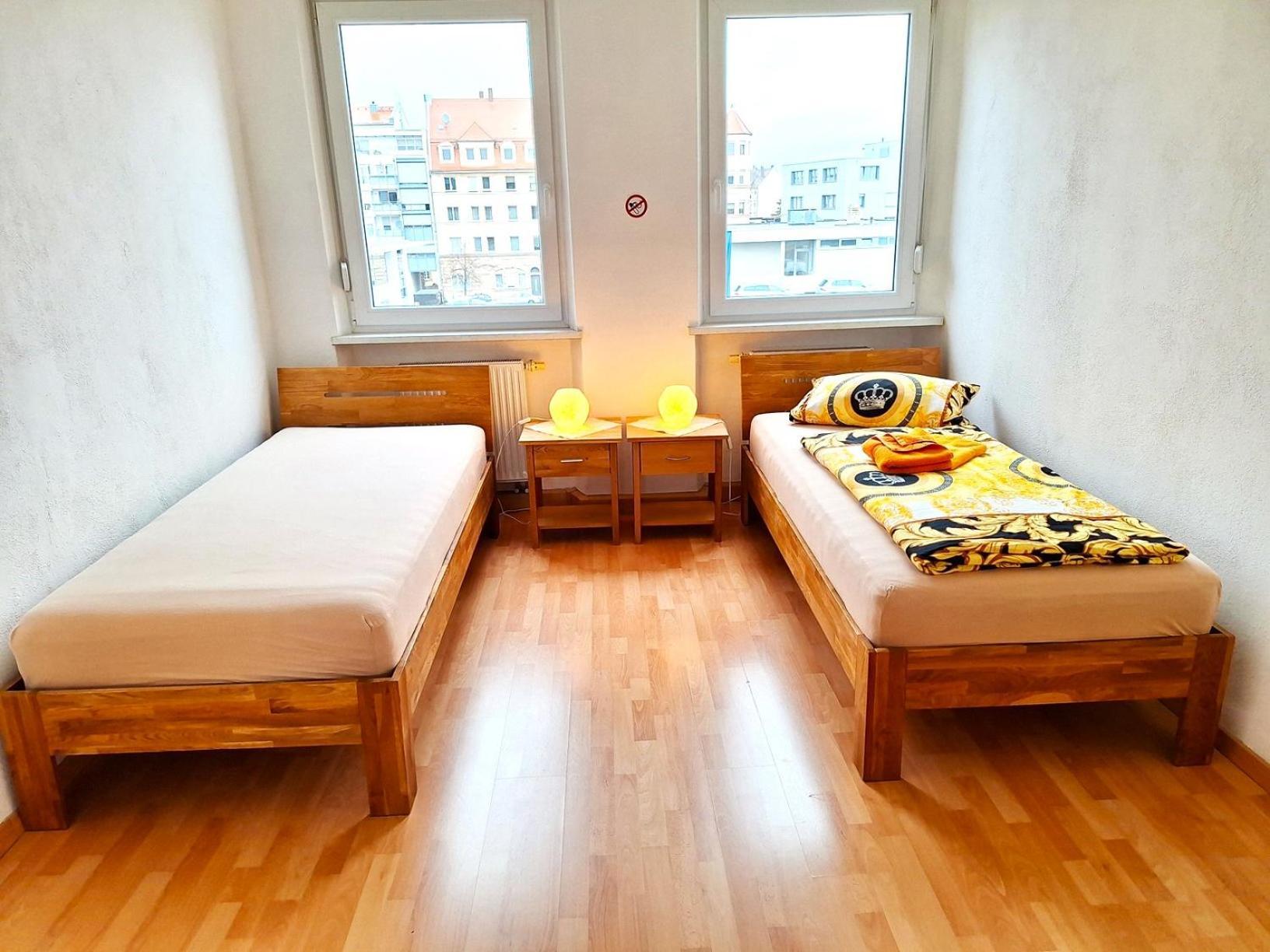 Private Apartments With Direct Subway Entrance Fürth Buitenkant foto