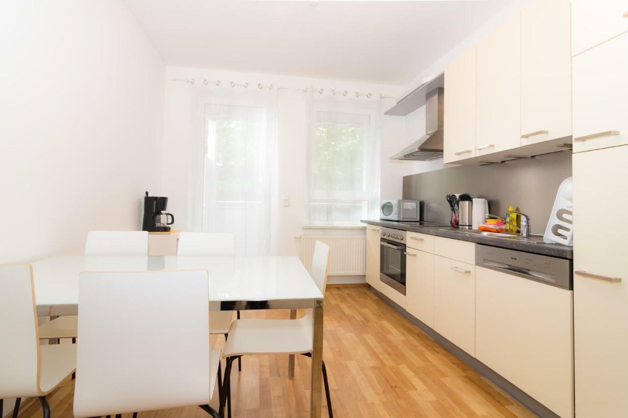 Private Apartments With Direct Subway Entrance Fürth Buitenkant foto
